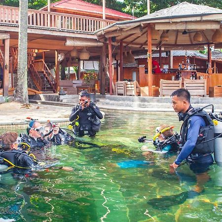 Kuda Laut Boutique Dive Resort Бунакен Екстер'єр фото