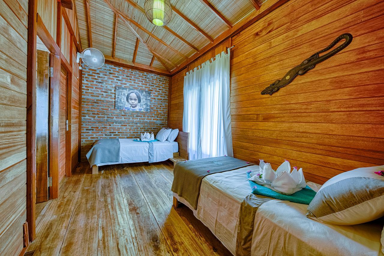 Kuda Laut Boutique Dive Resort Бунакен Екстер'єр фото